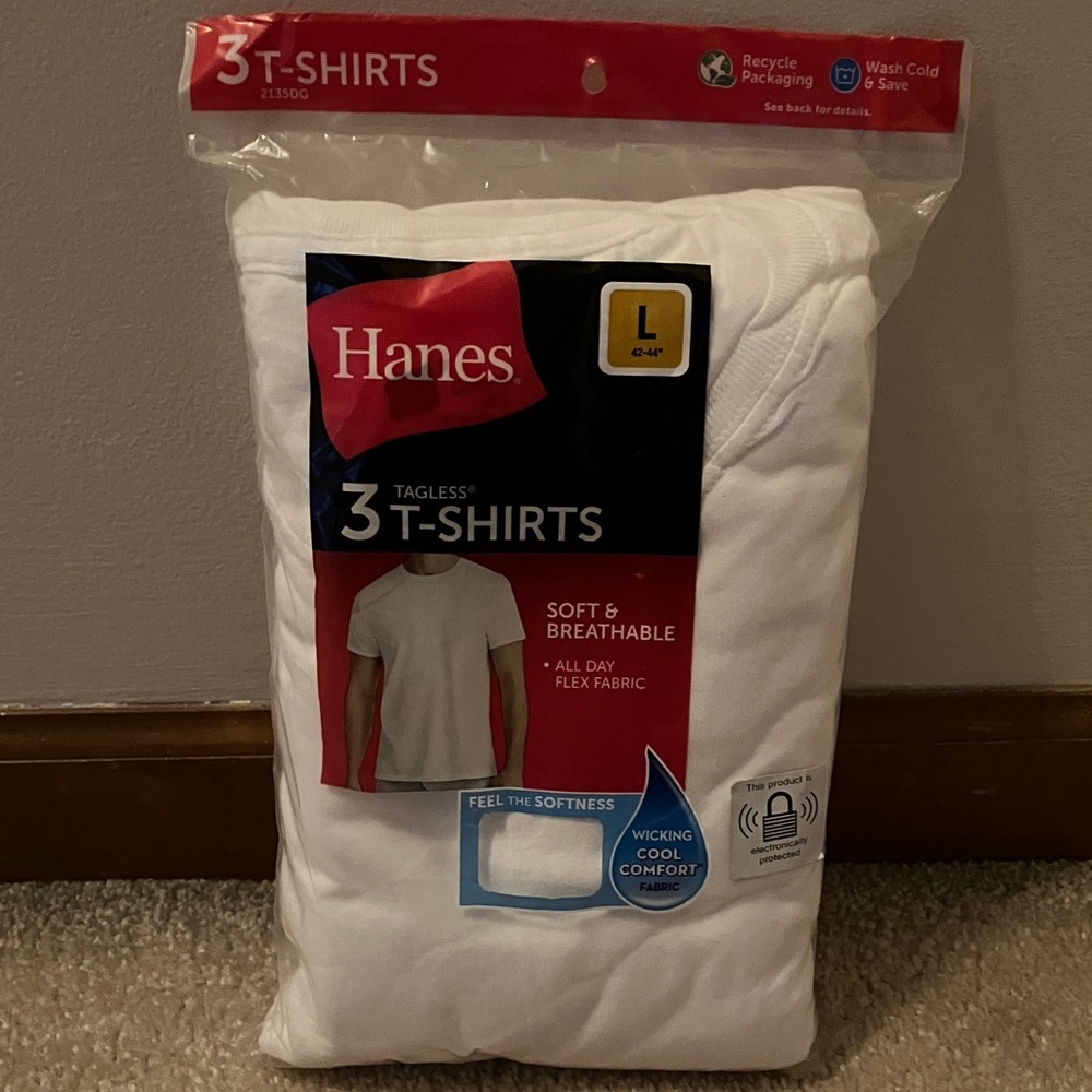 Hanes Classic White Tagless T-Shirts 3-Pack